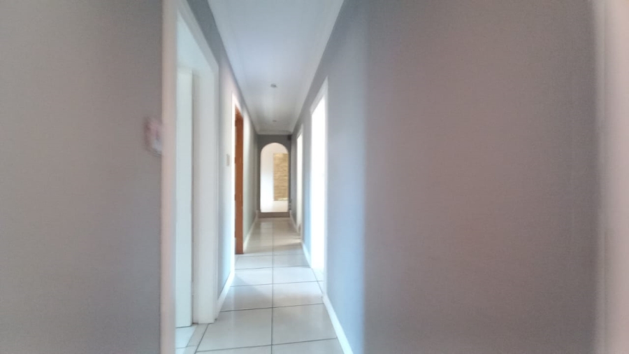 To Let 3 Bedroom Property for Rent in Pellissier Free State